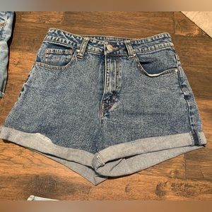 Womens size 26 (or USA 4) TGLA Shorts
